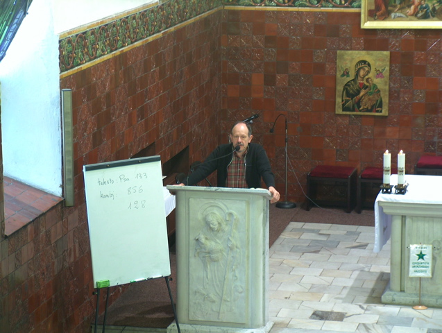 Philippe Cousson gvidas matenan ekumenan preĝon